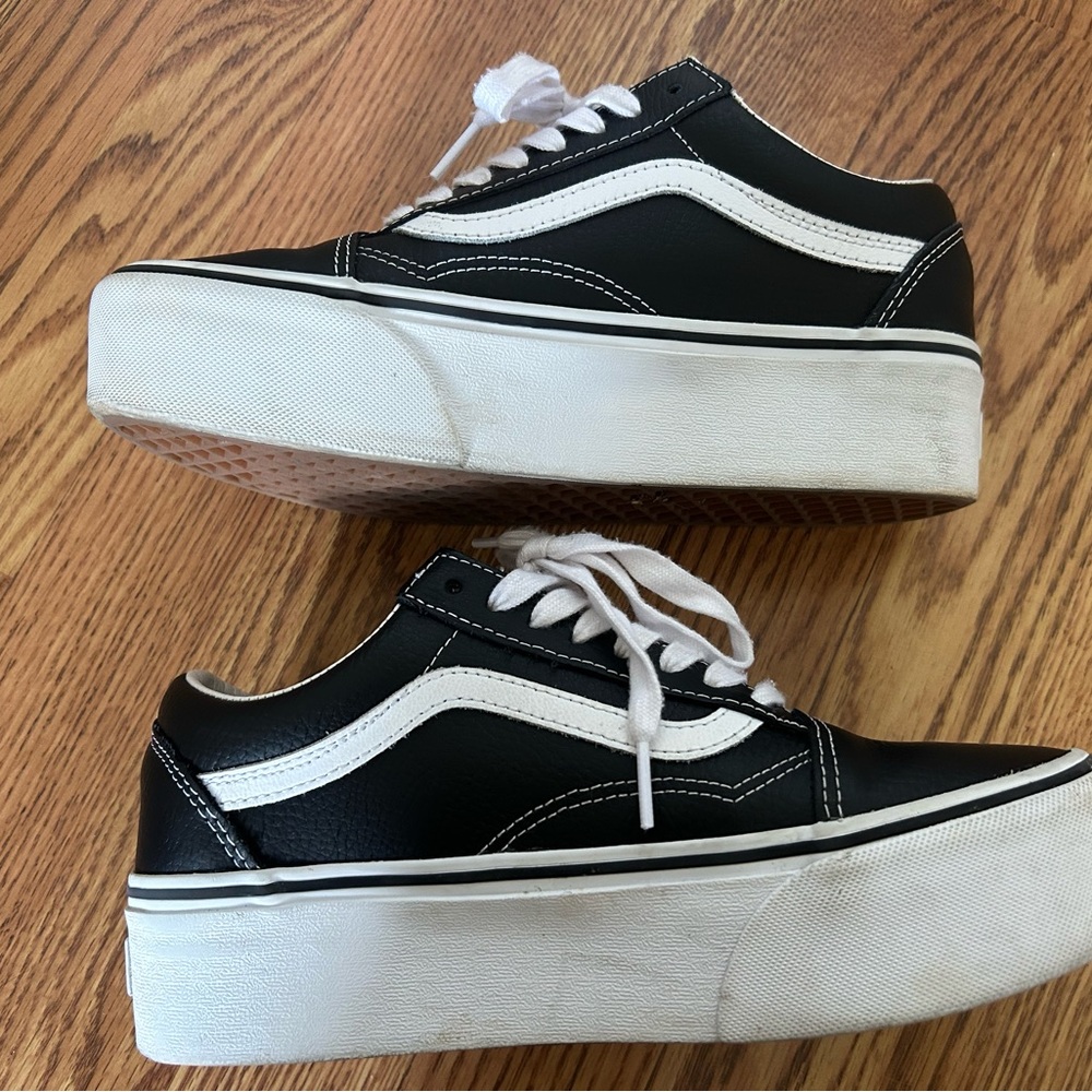 Vans Old Skool Stackform Leather Shoe